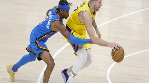 《体坛风云录：海港足球名将加布里埃尔加盟，穿11号战袍再战赛场两年！》